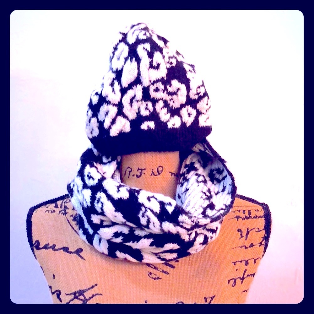 Matching hat & infinity scarf